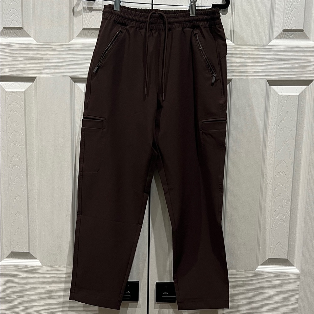 NWOT Old Navy Dark Brown Stretchtech Cargo Pants